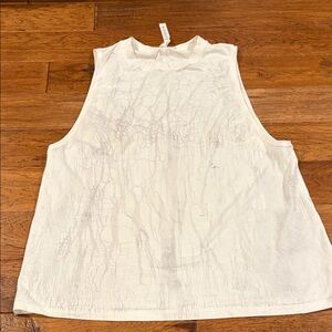 Lululemon White Sleeveless Textured looking Women's Top Tank size 8